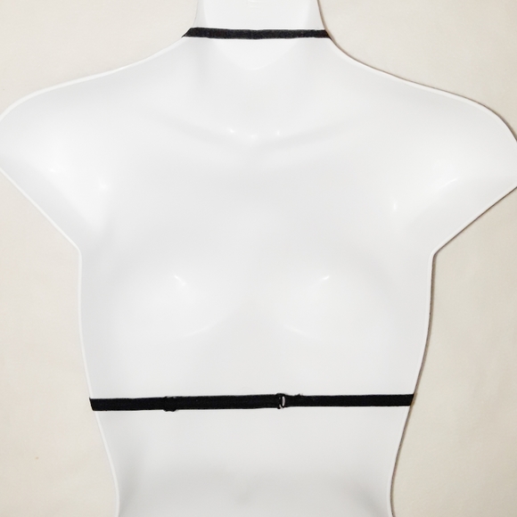 Black Strappy & Sexy Hollow Out Harness Bralette - Picture 5 of 6